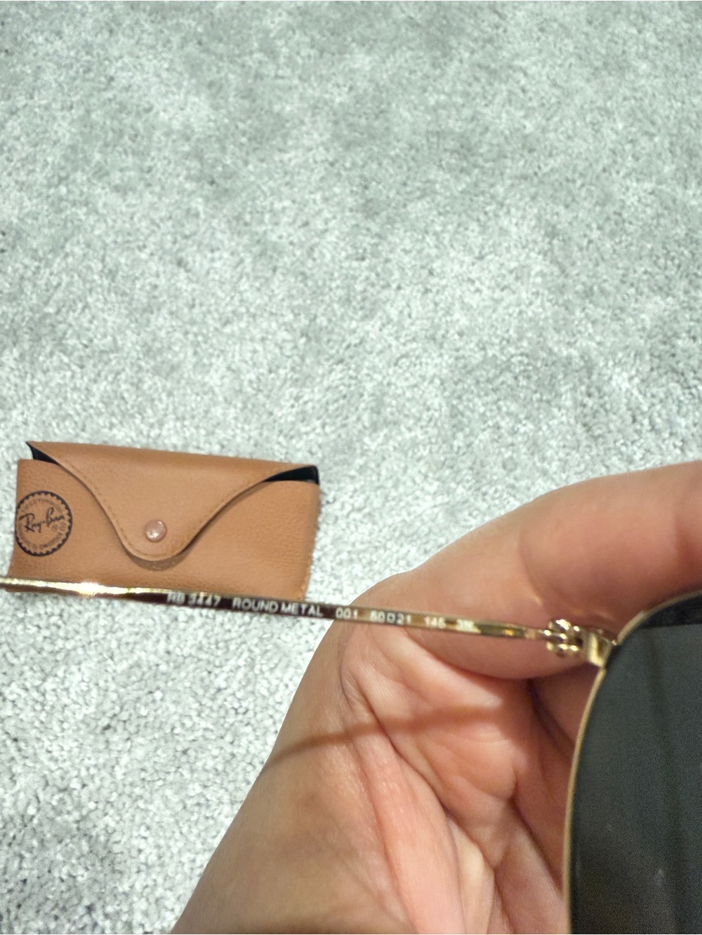 Ray-Ban sunglasses - Picture 4 of 5